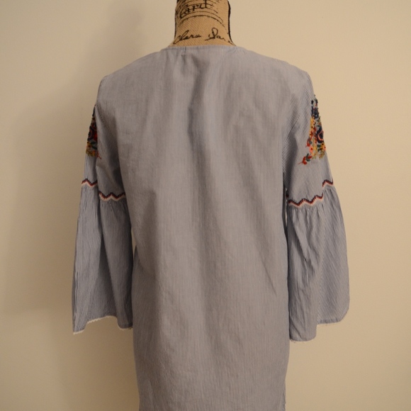 Embroidered Detailed Dress - Picture 7 of 8